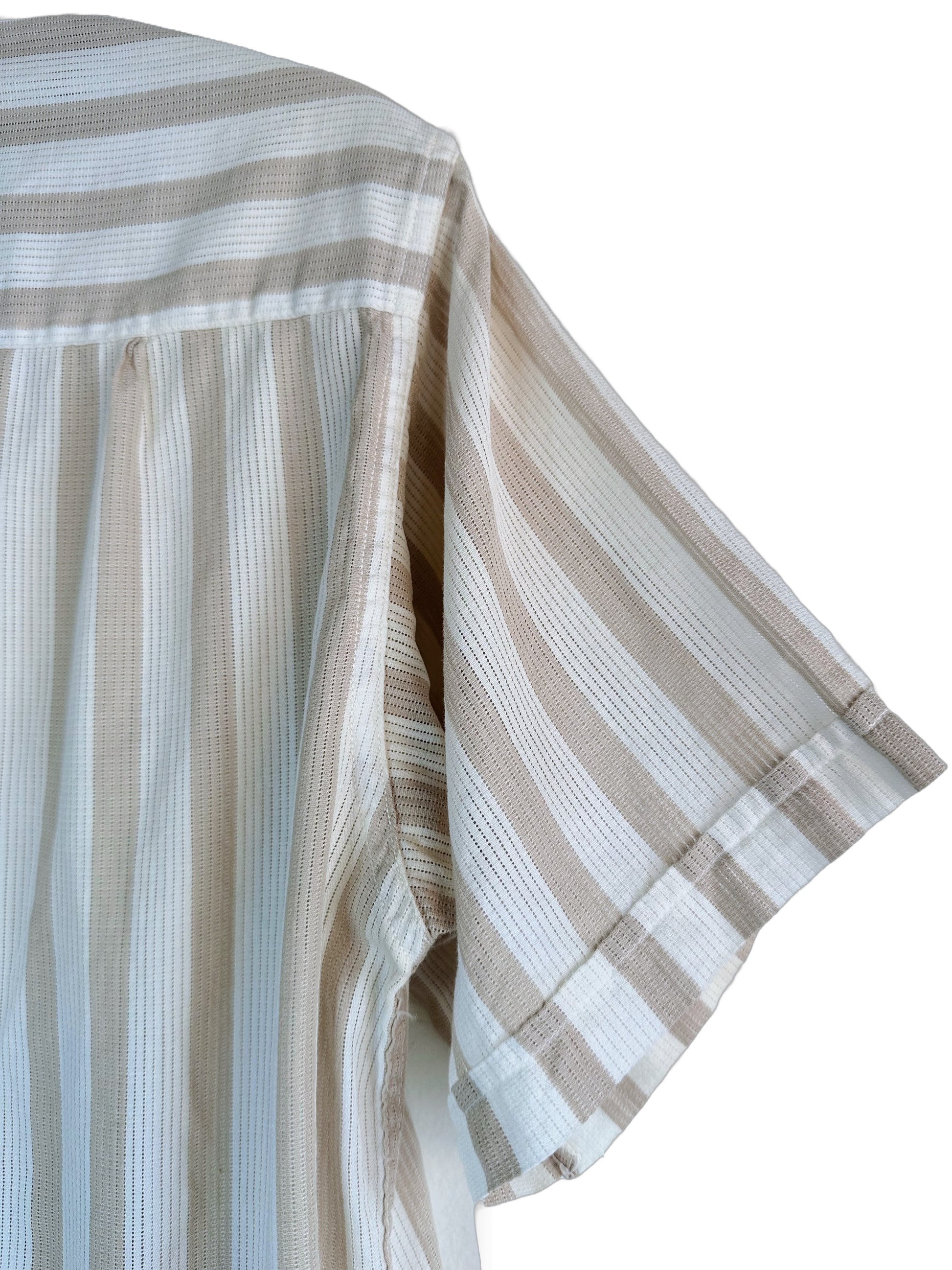 folded seam , mesh like fabric detail 