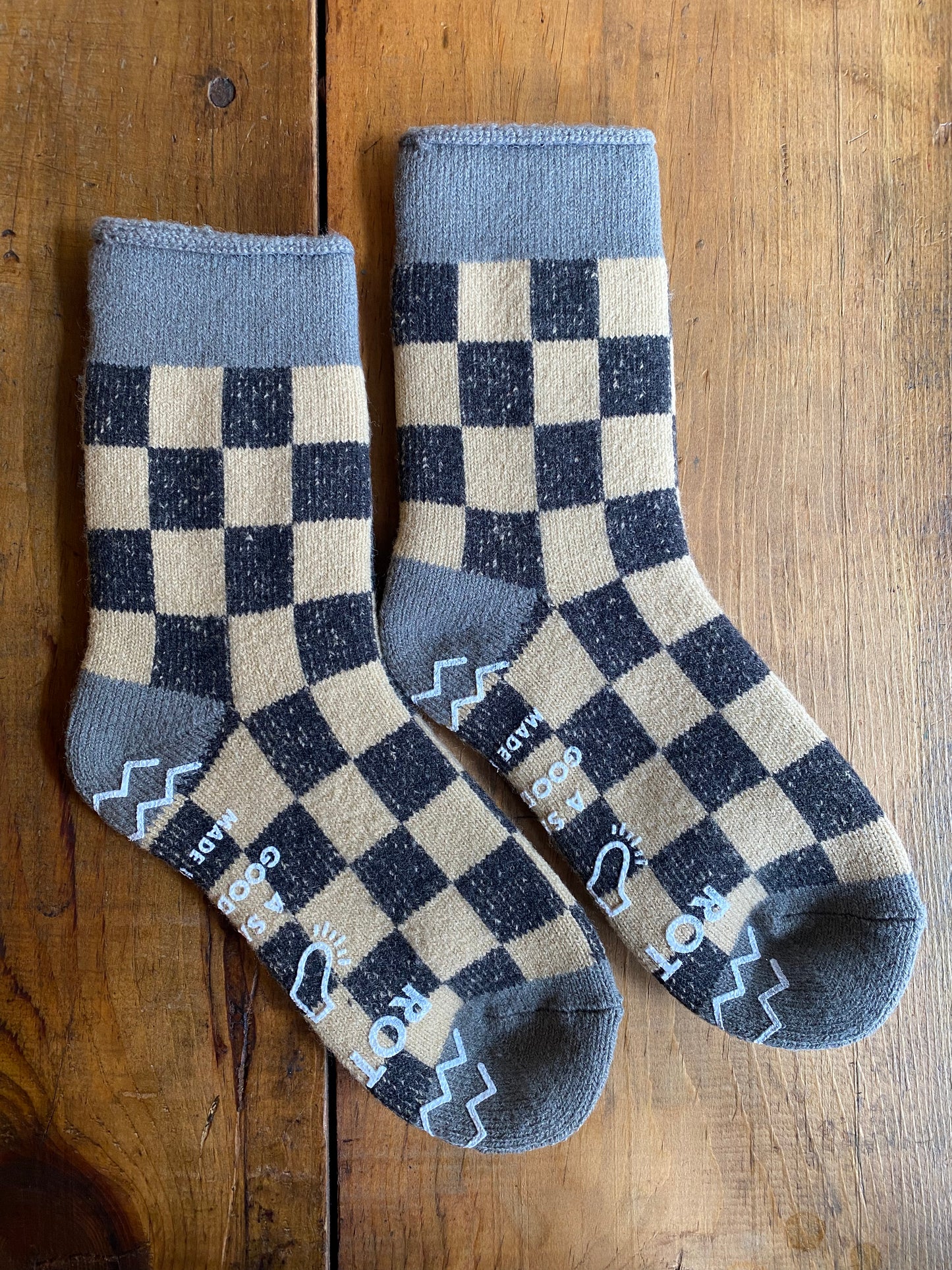 Rototo Pile Room Socks Checkerboard